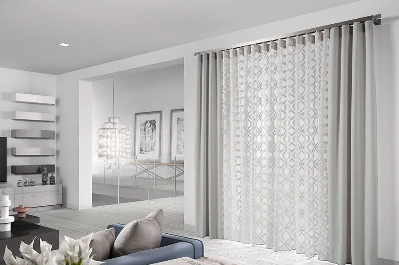 Combinar cortinas con sofá gris y de otros colores