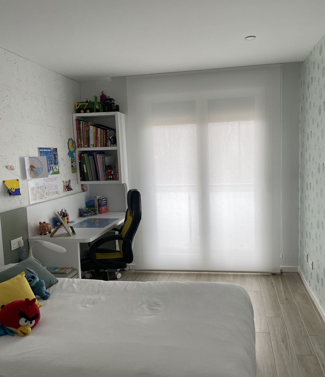 Estores y cortinas para dormitorios infantiles y juveniles